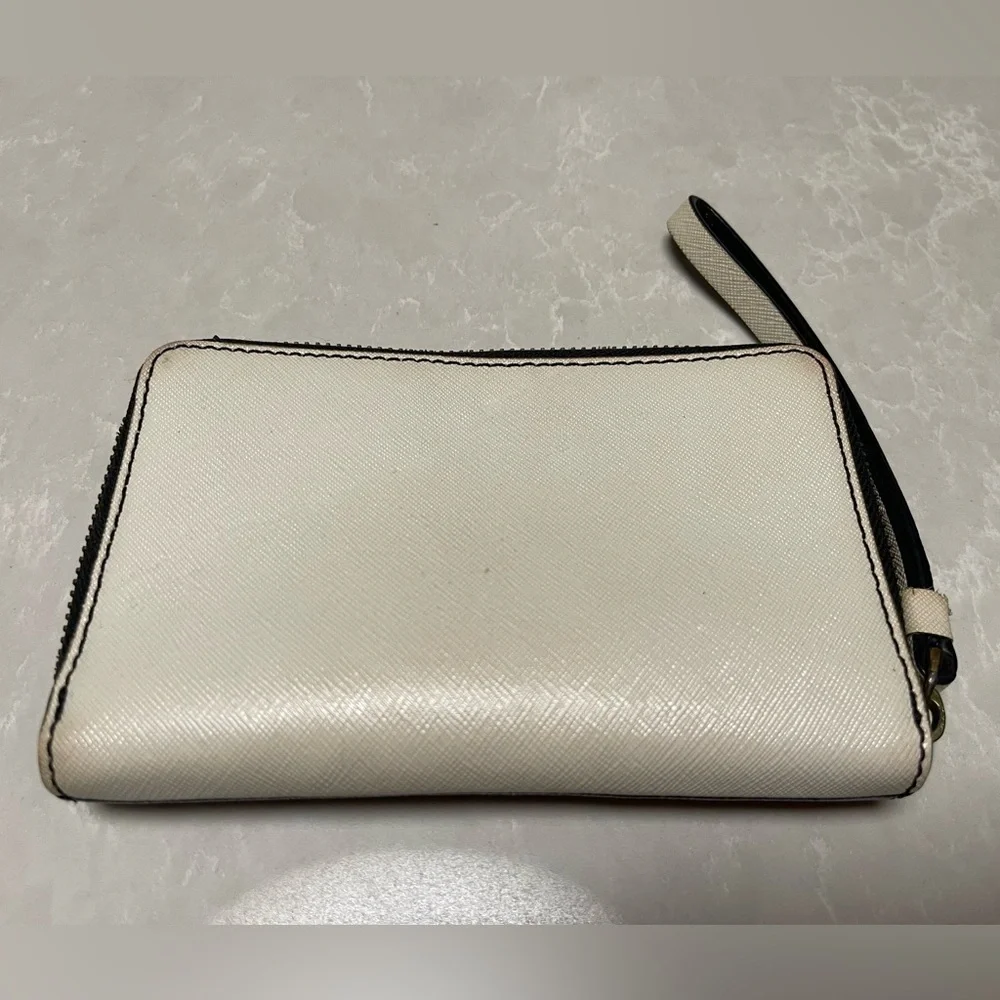 Marc Jacobs Leather Continental Wristlet Wallet - Picture 2 of 8